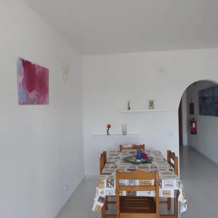 Lägenhet T1 Santa Eulalia *