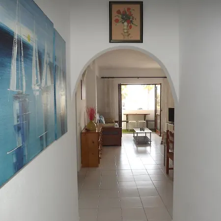 Lägenhet T1 Santa Eulalia *